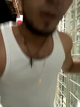 Snapshot of royalgirls_x chatting on September 2025 01:09:02 AM royalgirls x online show from September 2025 01:09:02 AM