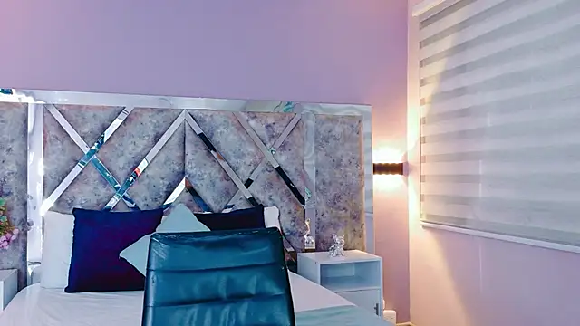 PaulinaDuarte online show from October 2025 01:12:02 PM