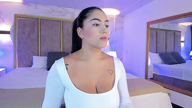 PaulinaDuarte online show from March 2026 12:31:02 PM