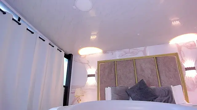 Snapshot of PaulinaDuarte chatting on May 2026 11:37:02 AM PaulinaDuarte online show from May 2026 11:37:02 AM