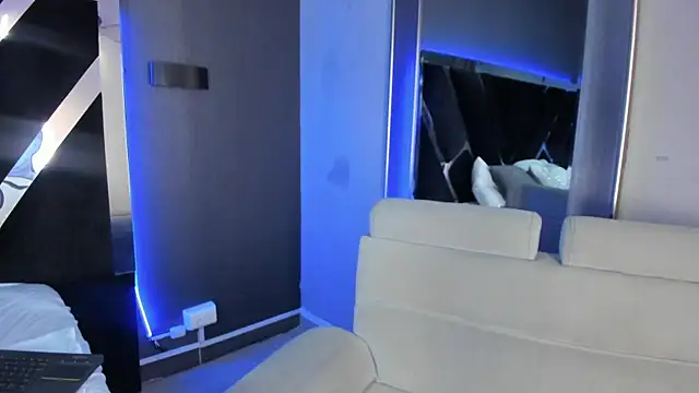 Snapshot of PaulinaDuarte chatting on July 2026 11:57:02 AM PaulinaDuarte online show from July 2026 11:57:02 AM