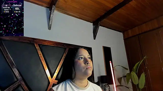 EmiliWilliams online show from April 2026 10:40:01 PM