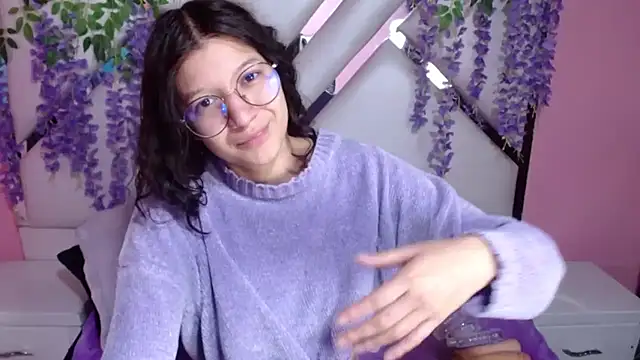 Snapshot of Perla_Skinnyy chatting on December 2024 03:25:02 AM Perla Skinnyy online show from December 2024 03:25:02 AM