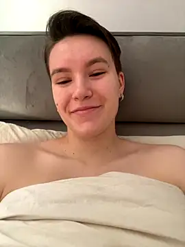 Snapshot of JessieFlower chatting on November 2025 08:35:01 AM JessieFlower online show from November 2025 08:35:01 AM