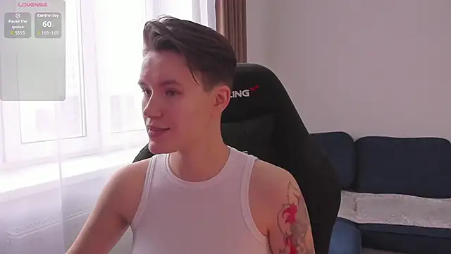 Snapshot of JessieFlower chatting on December 2025 09:29:02 AM JessieFlower online show from December 2025 09:29:02 AM