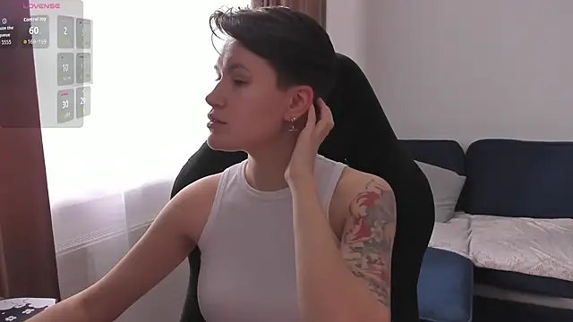 Snapshot of JessieFlower chatting on February 2026 08:07:01 AM JessieFlower online show from February 2026 08:07:01 AM