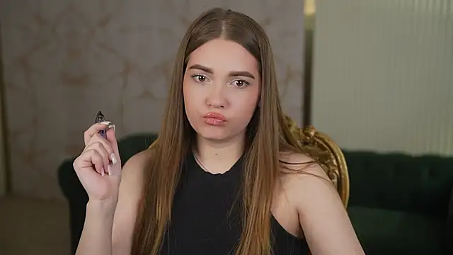 Snapshot of Grace_Fantasy chatting on February 2026 07:33:02 PM Grace Fantasy online show from February 2026 07:33:02 PM