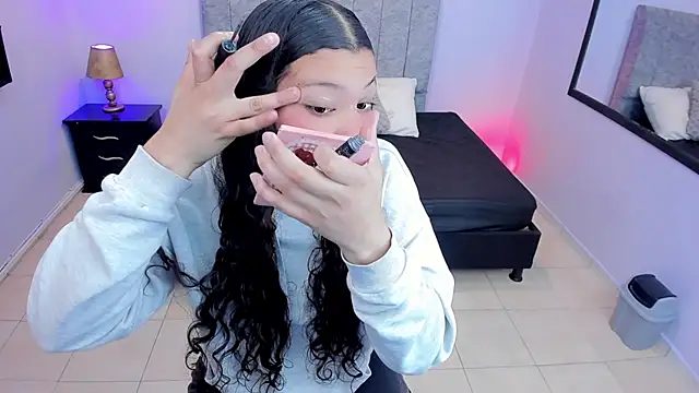 Lana stone  online show from March 2025 03:11:01 AM