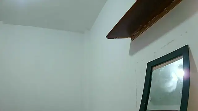 linzeysmith4 online show from December 2024 09:44:01 PM