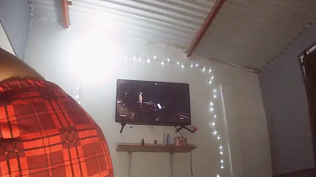 linzeysmith4 online show from February 2026 03:29:02 AM