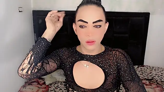 Michell Queen online show from April 2026 06:18:01 AM