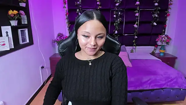 Snapshot of sweelanna__ chatting on January 2025 05:06:02 AM sweelanna online show from January 2025 05:06:02 AM