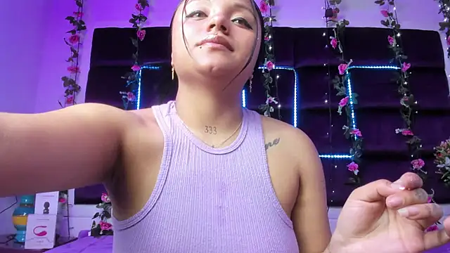 Snapshot of sweelanna__ chatting on February 2025 07:12:02 AM sweelanna online show from February 2025 07:12:02 AM