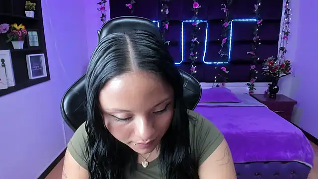 Snapshot of sweelanna__ chatting on February 2025 04:58:02 AM sweelanna online show from February 2025 04:58:02 AM