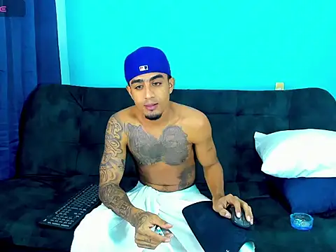 Snapshot of dominic_brandd23 chatting on September 2025 11:15:02 PM dominic brandd23 online show from September 2025 11:15:02 PM