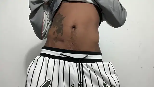 Snapshot of dominic_brandd23 chatting on September 2025 09:00:02 AM dominic brandd23 online show from September 2025 09:00:02 AM