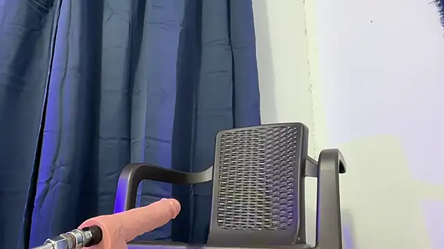 Snapshot of dominic_brandd23 chatting on October 2025 06:14:02 AM dominic brandd23 online show from October 2025 06:14:02 AM