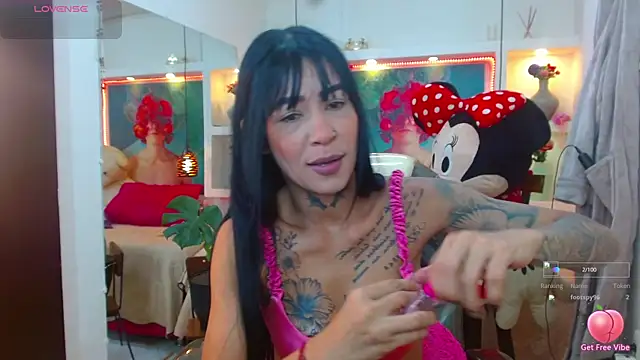 lorenapinto online show from October 2025 12:28:02 PM