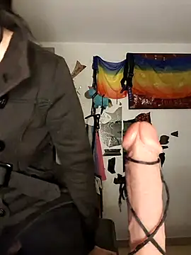 freyamoret online show from October 2025 04:02:01 AM