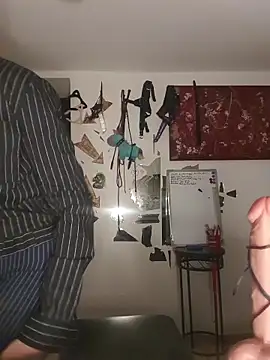 freyamoret online show from May 2026 02:17:01 AM