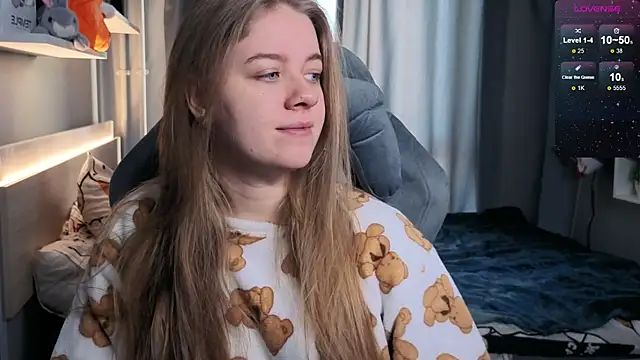 Snapshot of candy_maggie chatting on February 2025 09:38:02 AM candy maggie online show from February 2025 09:38:02 AM