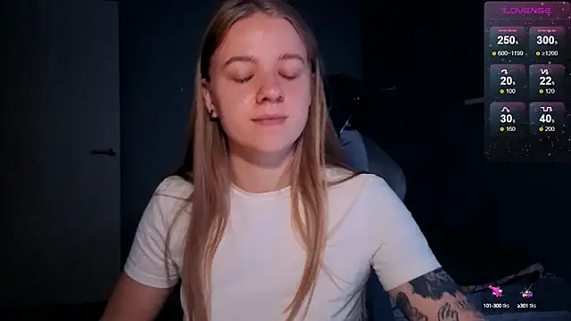 candy maggie online show from October 2025 04:48:01 PM