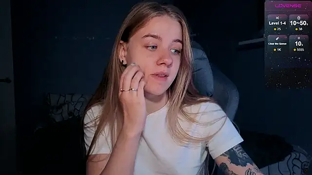 candy maggie online show from October 2025 06:21:01 PM