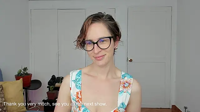 Snapshot of cuddlingbunny chatting on October 2025 03:56:02 PM cuddlingbunny online show from October 2025 03:56:02 PM