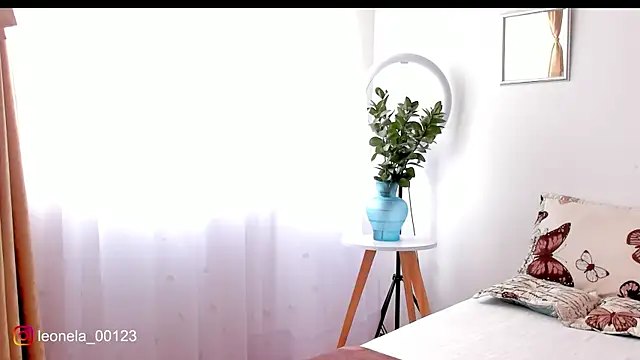 cuddlingbunny online show from June 2026 07:19:01 PM
