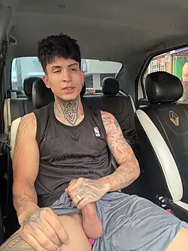 Snapshot of _Tomy08calderon chatting on October 2025 07:03:02 PM Tomy08calderon online show from October 2025 07:03:02 PM