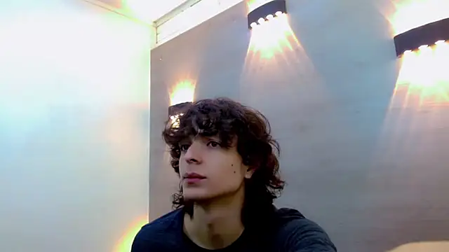 Snapshot of Sr_BonnyEthan chatting on September 2025 01:44:02 PM Sr BonnyEthan online show from September 2025 01:44:02 PM