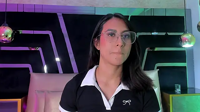 DaraBeckett online show from November 2025 11:55:02 AM