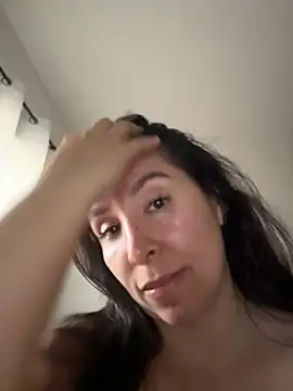 emely sexx20 online show from February 2026 10:19:02 PM