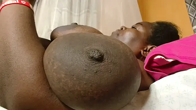 titi fiesta online show from November 2025 04:43:02 PM