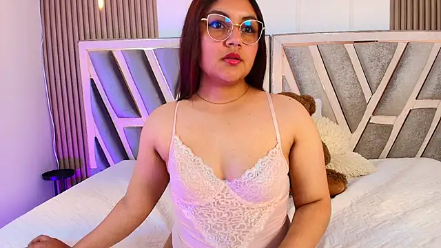 ashlei  online show from July 2026 06:28:02 PM