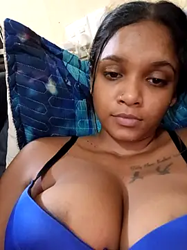 Snapshot of Indianqueen03 chatting on February 2026 06:18:01 PM Indianqueen03 online show from February 2026 06:18:01 PM