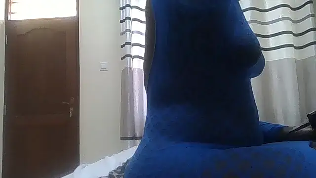 Snapshot of Fine_assie chatting on September 2025 07:56:02 AM Fine assie online show from September 2025 07:56:02 AM