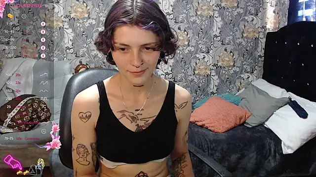 pretty cristal69 online show from May 2026 09:45:01 PM