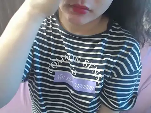 Snapshot of Mochi_Soft chatting on October 2025 01:13:01 AM Mochi Soft online show from October 2025 01:13:01 AM