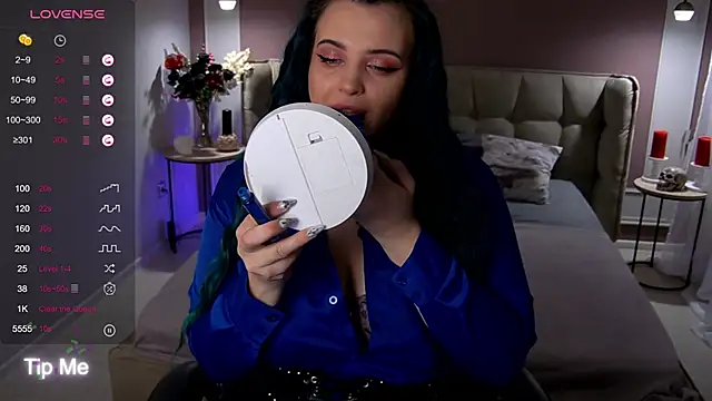 Snapshot of Miss_Maya_Mils chatting on October 2025 01:03:02 AM Miss Maya Mils online show from October 2025 01:03:02 AM