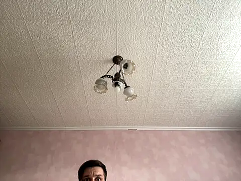 Snapshot of MaeltraJoy chatting on September 2025 05:12:01 AM MaeltraJoy online show from September 2025 05:12:01 AM