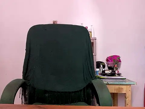 Snapshot of Fantastic_ruby chatting on October 2025 07:14:01 PM Fantastic ruby online show from October 2025 07:14:01 PM