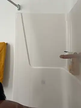 Snapshot of Your_Paris chatting on February 2026 05:15:01 AM Your Paris online show from February 2026 05:15:01 AM