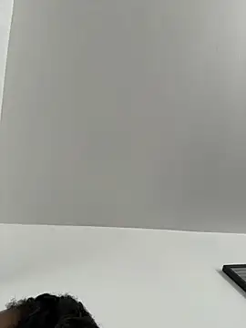 Snapshot of Your_Paris chatting on March 2026 04:57:01 PM Your Paris online show from March 2026 04:57:01 PM