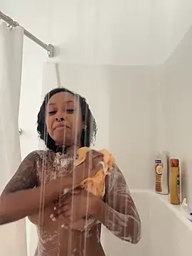 Snapshot of Your_Paris chatting on March 2026 01:33:02 AM Your Paris online show from March 2026 01:33:02 AM