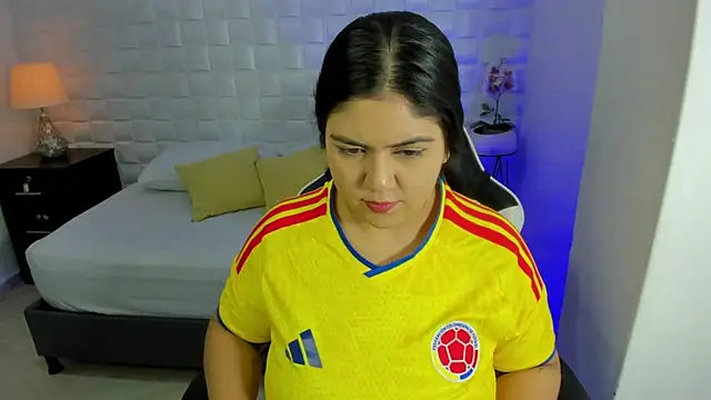 iris torrez  online show from June 2026 12:14:01 PM