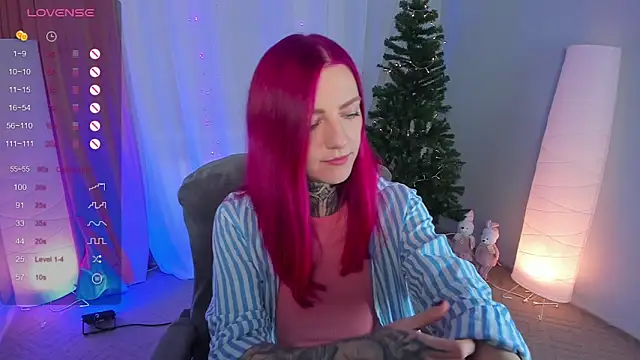 Snapshot of Roxy_____ chatting on January 2025 08:35:01 PM Roxy online show from January 2025 08:35:01 PM