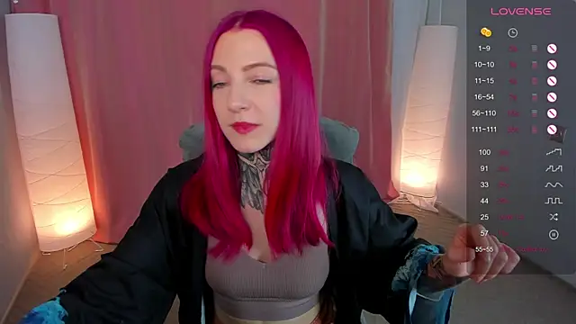 Snapshot of Roxy_____ chatting on February 2025 08:32:01 PM Roxy online show from February 2025 08:32:01 PM