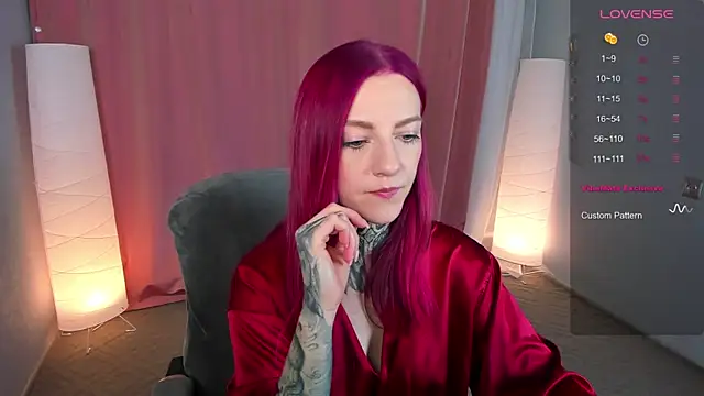 Snapshot of Roxy_____ chatting on February 2025 08:34:02 PM Roxy online show from February 2025 08:34:02 PM