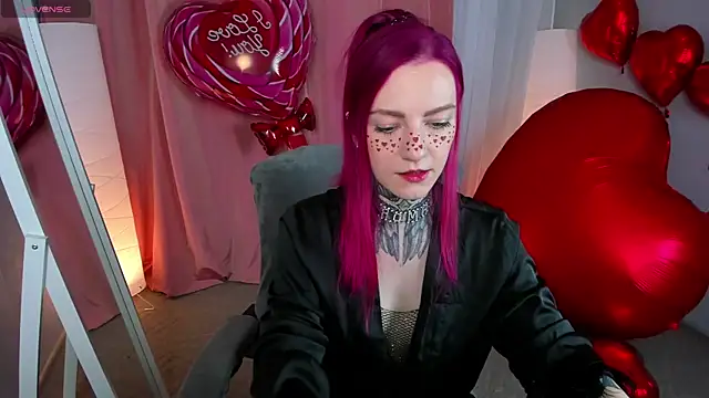 Snapshot of Roxy_____ chatting on February 2025 08:48:02 PM Roxy online show from February 2025 08:48:02 PM